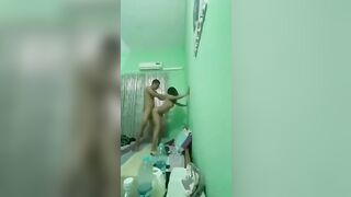 Nghỉ hè các em học sinh tranh thủ bú địt. 2
