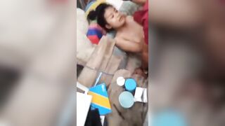 Đụ vội vàng con em họ mới lấy chồng, đụ nhanh sợ chồng nó về phát hiện.