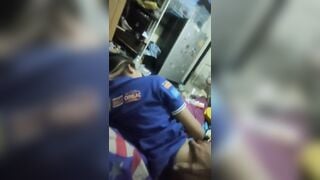 Thằng cháu họ cặc dài, dì cứ bấm điện thoại vui vẻ việc đụ thì để cháu lo.