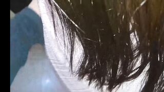Qua phòng con bạn, Nó cứ chổng mông cạ cặc thg bạn mặc Lọt khe nứng vcl ra