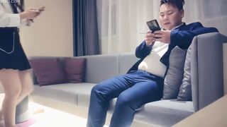 QUAY LÉN SẾP QUAN HỆ VỚI THƯ KÍ