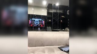 siêu phẩm loli xinh xắn trả kèo show vú cho ai donate - phần 5