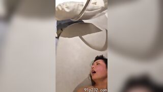 1 con chó cái dâm đãng thực thụ bị chủ nhân đụ chỉ bt lè lưỡi ra mà rên trg sungsướng