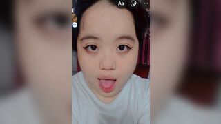 Con lợn vú to hơn đầu