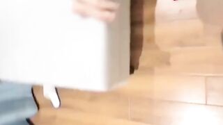 Em họ dẫn bạn thân say rượu về cho anh địt