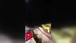 Sợ con bị bắt nạt,bà mẹ mỗi ngày rủ thanh niên về phòng rồi bú cu cả chiều