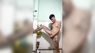 Trai xăm trổ sục cặc 2