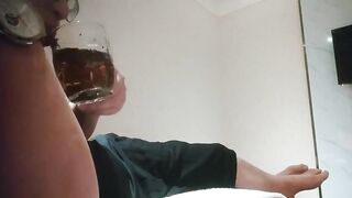 Đi massage rồi gạ chịch luôn em nhân viê massage