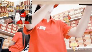 Nhân viên Winmart, Liều vcl, Bóp Vú Thủ dâm Móc lồn sau lưng đồng nghiệp live sex