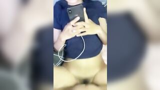 Đang nhắn tin thằng bạn cú bú liếm lồn nhột chảy cả nước