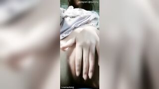 Lồn chưa mọc lông mà đã dâm thế này rồi 1