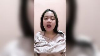 Vú to thủ dâm 159