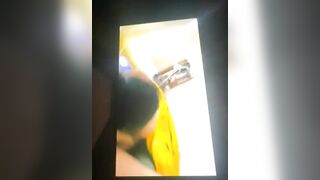 Lục được clip vợ đi cùng trai