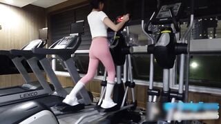 gái xinh Hàn Quốc tập gym nứng lồn đụ nhau với PT ngay phòng gym