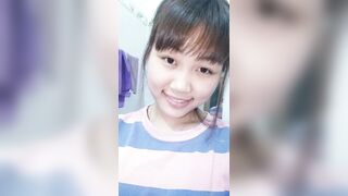 xem lồn em gái họ bằng kẹo mút