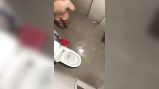 Quay lén vợ bạn tắm 3