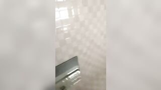 Mặt non chẹt nhưng e đã biết thủ dâm rồi