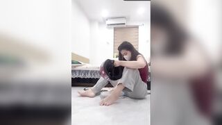 Cái chai số hưởng nhưng bướm phải chịu khổ rồi
