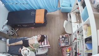 chủ quá spa đi ngủ mà hớ hênh quá