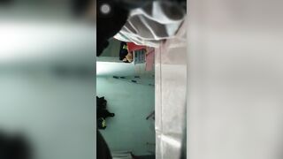 Quay lén em công nhân xóm trọ thay đồ đi làm (Hack cam, quay lén)