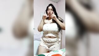 Giã mạnh vào bướm cực múp em chubby vú bự