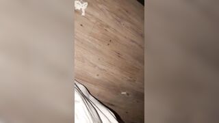 Địt em rau mình dây hàng ngon vú dâm kích thích bắn tinh đầy lồn