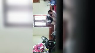 2 em học sinh mới lớn tranh thủ trưa tan học liền về nhà đè ra đụ k kịp cởi áo