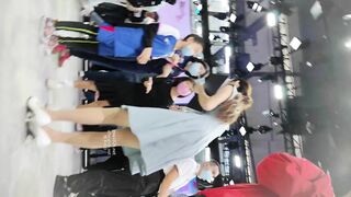 độc lạ quay lén quần lót mấy bé xinh tươi dạo phố - phần 2