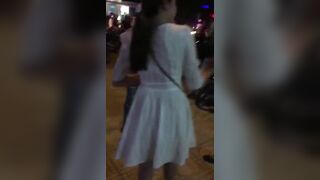Đánh ghen xé áo bồ nhí của chồng ngay phố đi bộ nguyễn huệ.