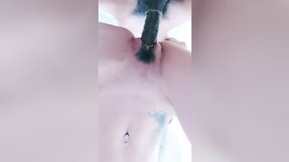 Đi Karaoke, Hát thì ít, Mà Gạ nhân viên đi nhà nghỉ lút cán djt Loli mình dây live se