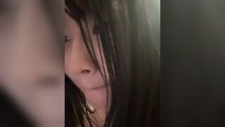 Livetream show hàng của e teen mặt thì ngây thơ như hs mới lớn mà cặp vú như phụhuynh