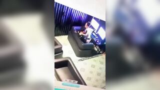 Chịch nhau ở nhà chán rồi em thích ra net chơi nhau mới sướng