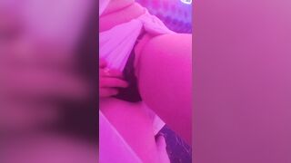 đi hát karaok có mấy bé đèo mới lớn vú tròn xoe