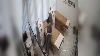 Hack cam quán spa triệt lông lồn mấy chị gái - 3