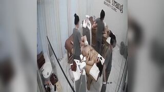Hack cam quán spa triệt lông lồn mấy chị gái - 3