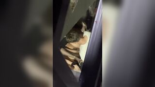 Vẫn phải là quán bar, Phúc Châu BGM cầu thang chiến thần, tôi cũng muốn thử xem 😂