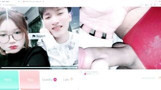 Ometv sục theo yêu cầu của em gái kính cận xinh dâm cùng bạn trai