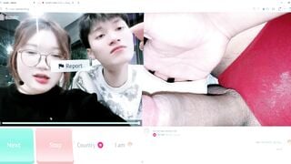Ometv sục theo yêu cầu của em gái kính cận xinh dâm cùng bạn trai
