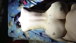 Bố dượng địt con gái riêng mới lớn hay nứng