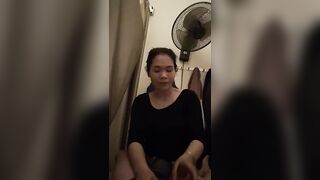 Chị hàng xóm nói cho chị xem thử con cu