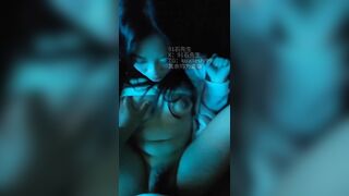 Nữ chính - Em gái dễ thương năm lớp 12 năm 2008, em đi làm ktv