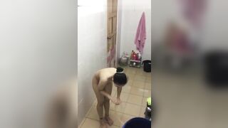 Hú hồn chym én bị phát hiện quay lén,mặt lồn tái méc xanh như tàu lá