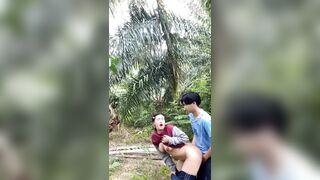 Clip Sex Lén lút địt nhau với bà chị dâu dâm đãng sau vườn