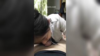 Hết tiền phải bú cu cho ông anh họ