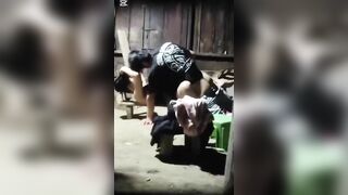 Thằng cháu họ 17 tuổi nứng cặc qua nhà dì xin đụ, ai dè dì thương cho đụ thật.