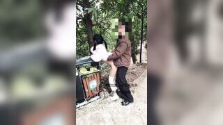 Em loli dâm nứng lồn ra công viên lột đồ chổng mông cho người lạ đụ public