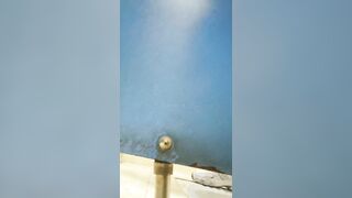 Quay lén wc nữ p2