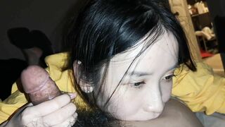 Gái mê bú cu bự