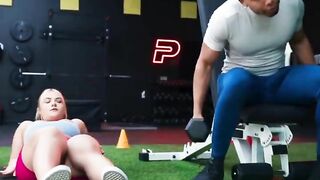 Cho người yêu đi tập gym bị anh cặc to địt cho tê lồn dâm đãng lồn ngập tinh