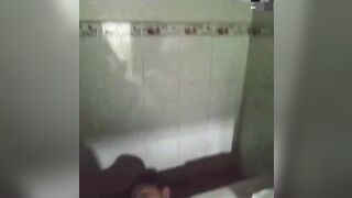Clip Sex Móc lồn em cho ra nước rồi địt mới sướng